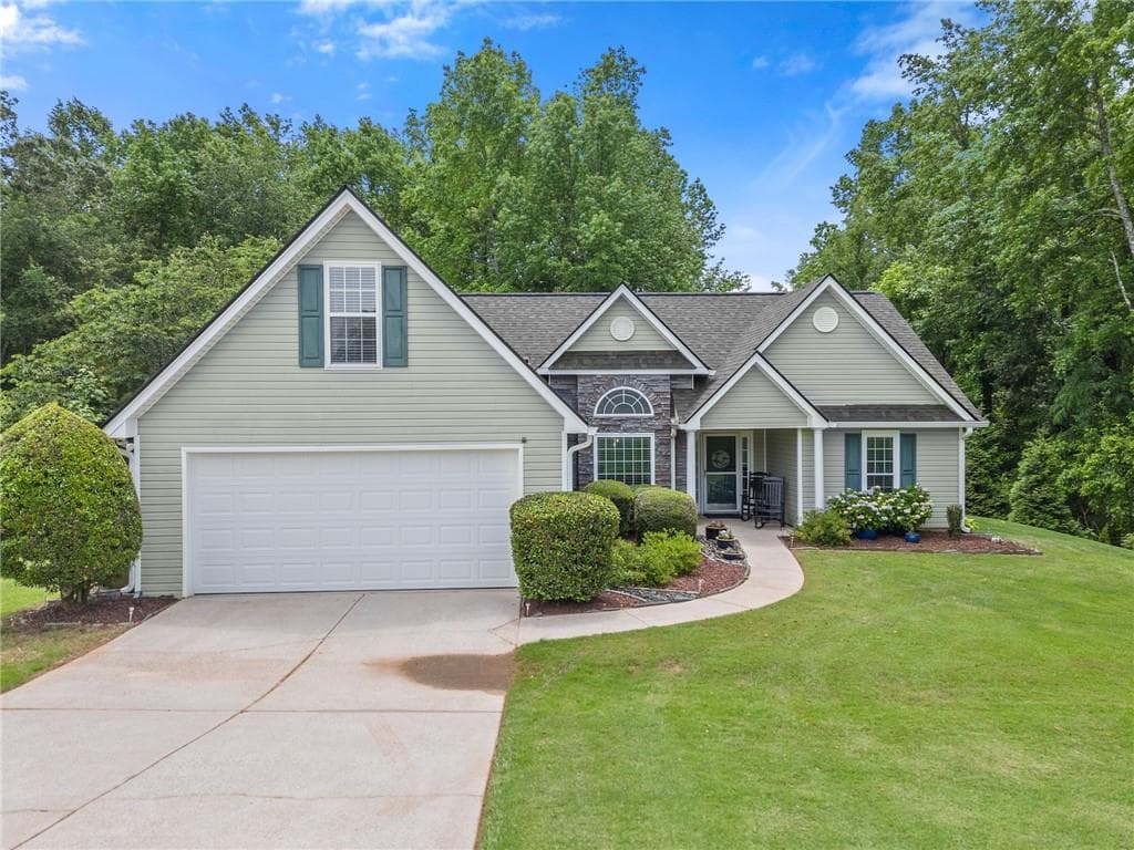 6215 Wilmington Way, Flowery Branch, GA 30542 — most recent listing photo