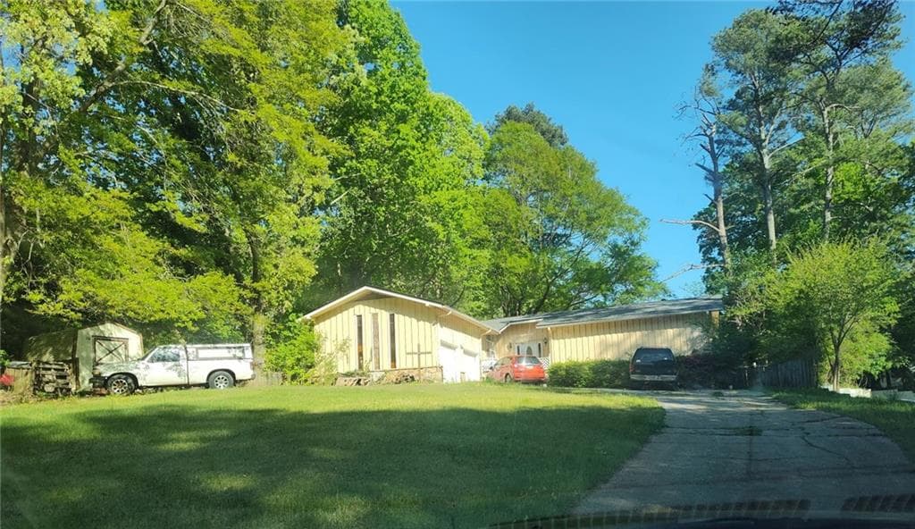 3 bedroom, 2 bathroom, 1,755 sq ft single family residence sold at 2579 Country Club Drive, Conyers, GA 30013