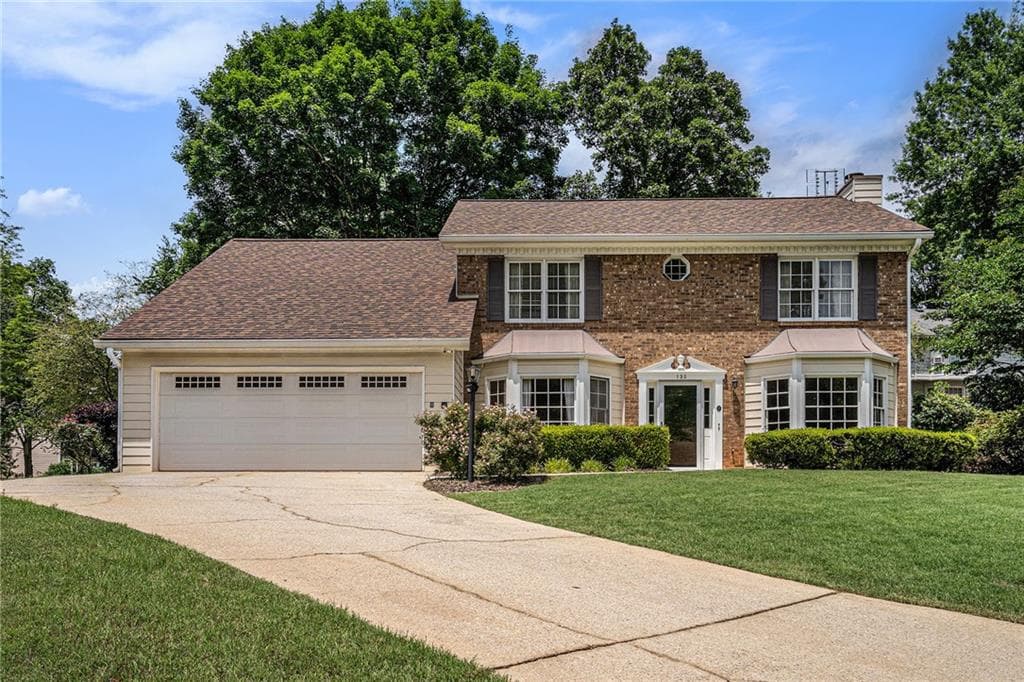 3 bedroom, 3 bathroom single family residence sold at 130 FLOSS FLOWER Court, Roswell, GA 30076