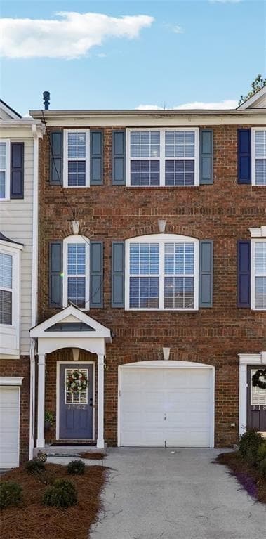 2 bedroom, 3 bathroom townhouse sold at 3182 MILL SPRINGS Circle, Buford, GA 30519