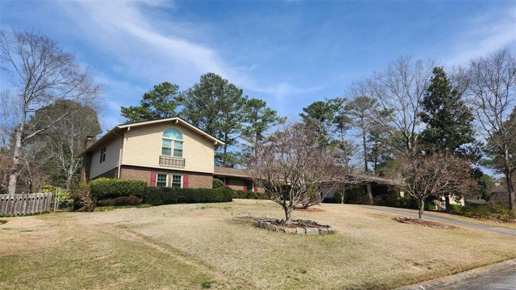 4 bedroom, 3 bathroom single family residence sold at 2886 Thornbriar Road, Atlanta, GA 30340