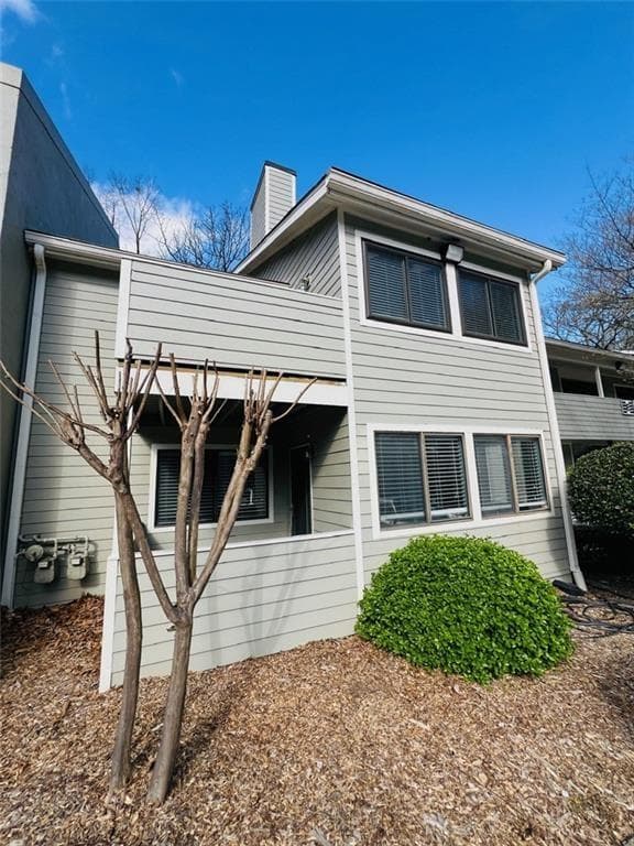 2 bedroom, 2 bathroom, 1,196 sq ft condominium sold at 3432 Ivys Walk, Atlanta, GA 30340