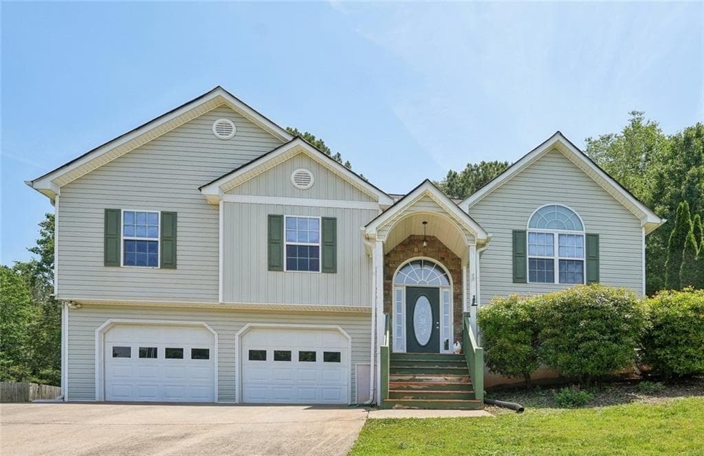 3 bedroom, 2 bathroom single family residence sold at 320 Moorings Run, Jasper, GA 30143