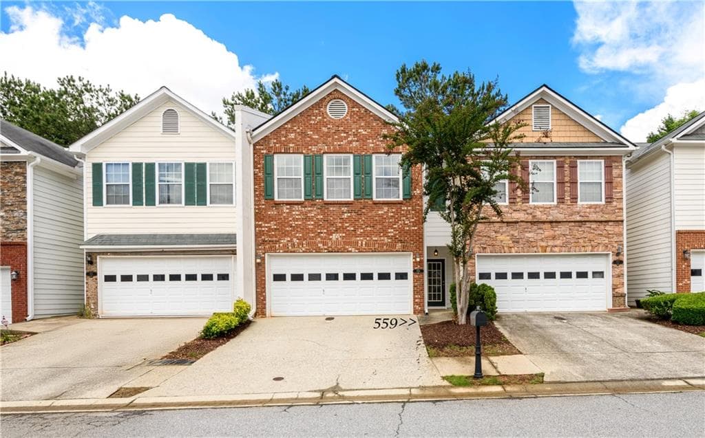 3 bedroom, 3 bathroom, 1,940 sq ft townhouse sold at 559 Woodland Park Terrace, Lawrenceville, GA 30043