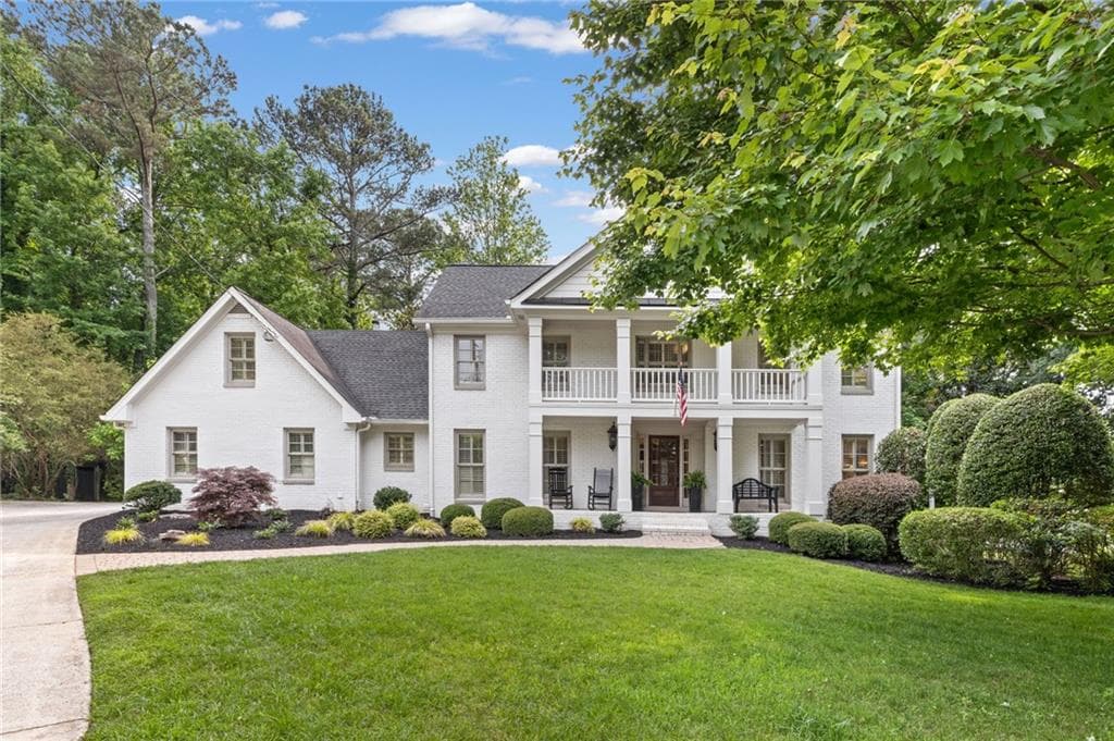 4 bedroom, 4 bathroom, 4,050 sq ft single family residence sold at 1042 Trailridge Place, Atlanta, GA 30338