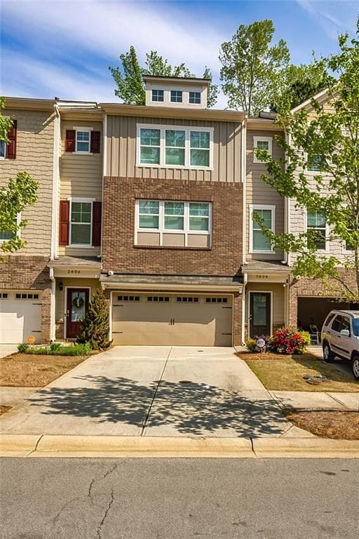 3 bedroom, 4 bathroom, 3,108 sq ft townhouse sold at 2808 White Oak Lane, Decatur, GA 30032