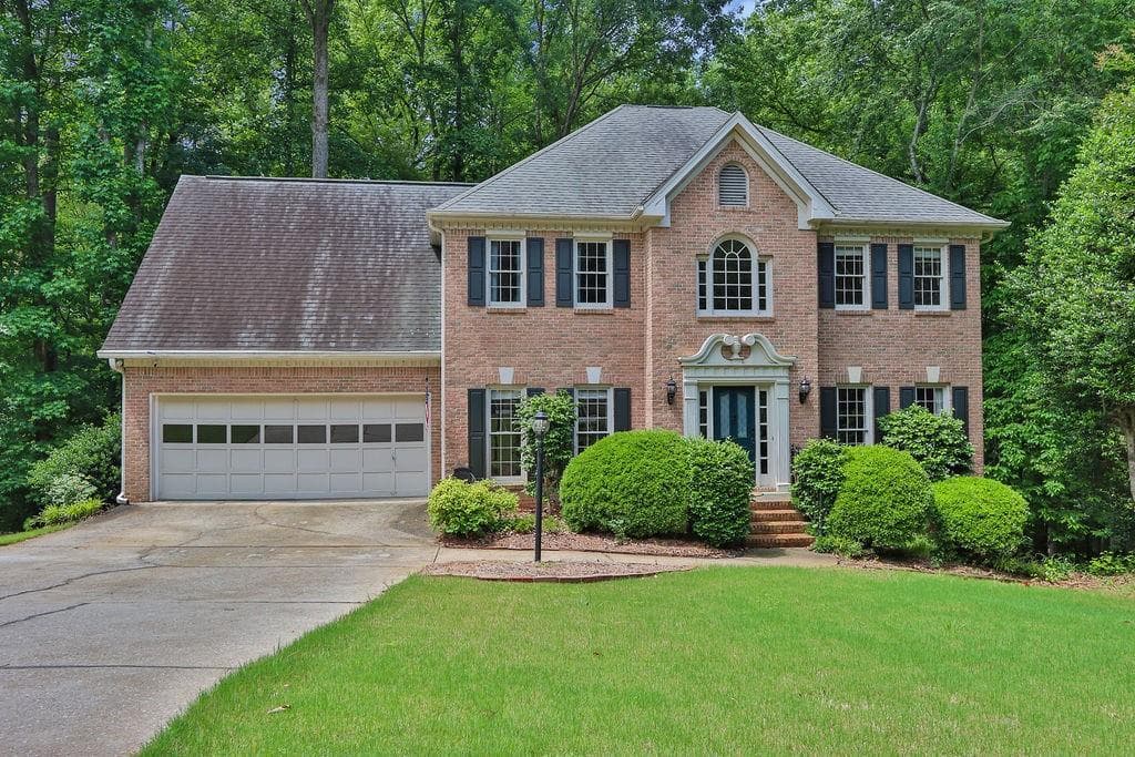 5 bedroom, 4 bathroom single family residence sold at 747 Mill Rock Street, Lawrenceville, GA 30044