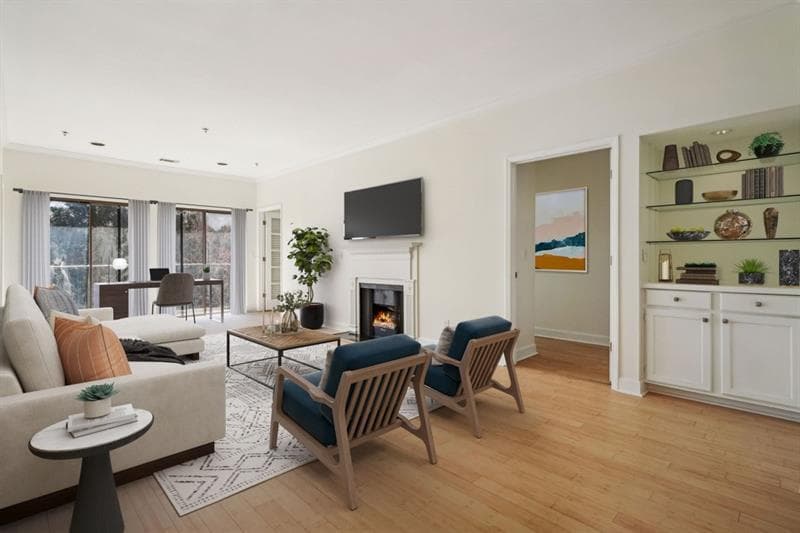 2 bedroom, 2 bathroom, 1,270 sq ft condominium sold at 2921 Lenox Road 308, Atlanta, GA 30324