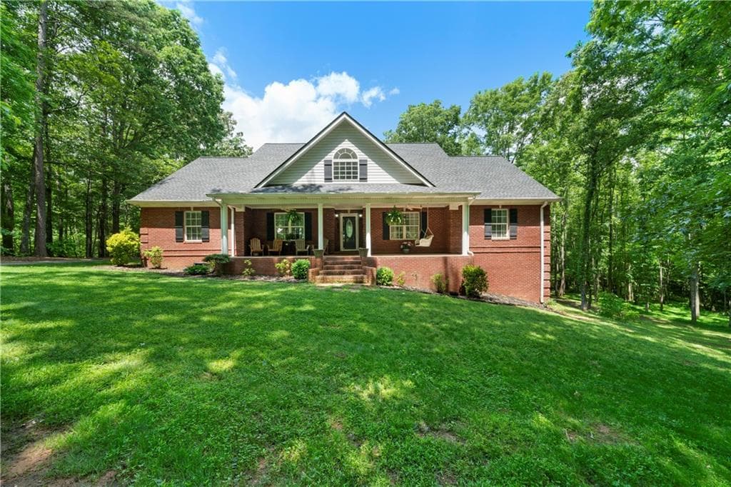 3 bedroom, 3 bathroom, 2,917 sq ft single family residence sold at 418 Mcdonald Road, Tallapoosa, GA 30176