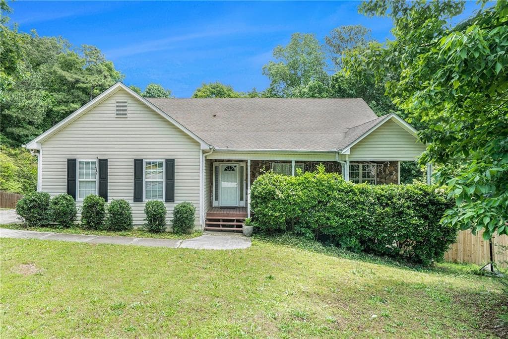 6 bedroom, 3 bathroom, 3,100 sq ft single family residence sold at 1211 Fly Rod Lane, Loganville, GA 30052