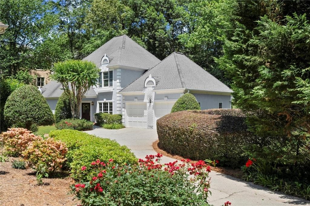 3 bedroom, 3 bathroom, 2,164 sq ft single family residence sold at 1050 Shady Valley Place, Atlanta, GA 30324