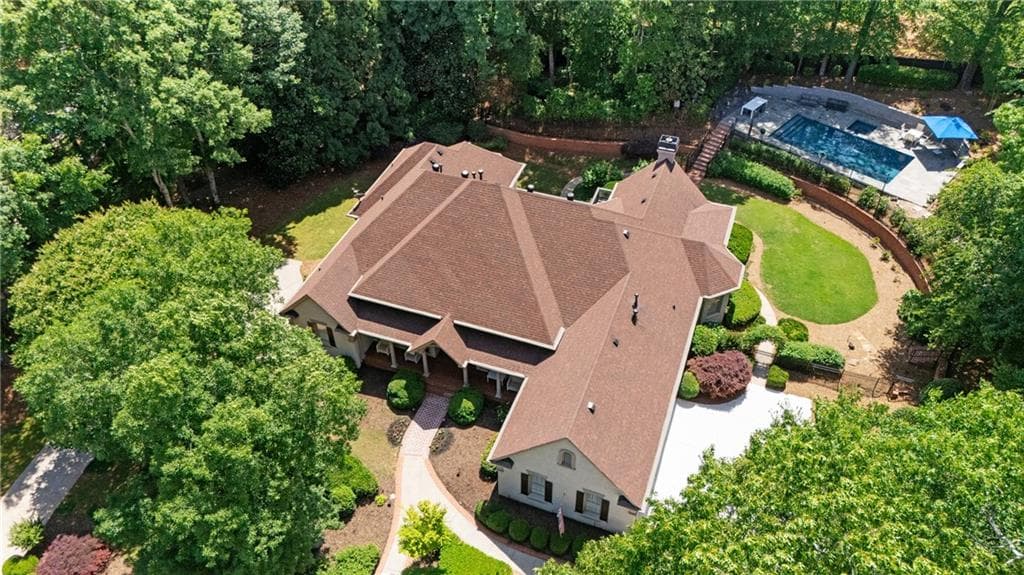 6 bedroom, 6 bathroom single family residence sold at 10630 N Edgewater Place, Johns Creek, GA 30097