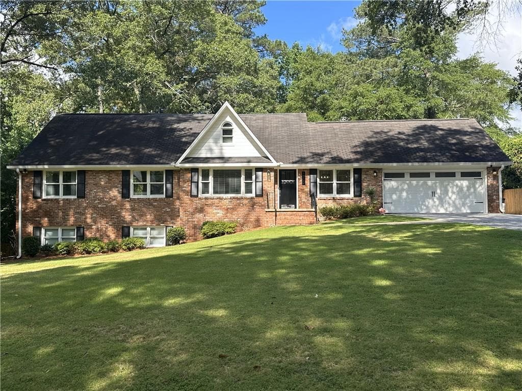 4 bedroom, 4 bathroom single family residence sold at 1702 Montcliff Court, Decatur, GA 30033