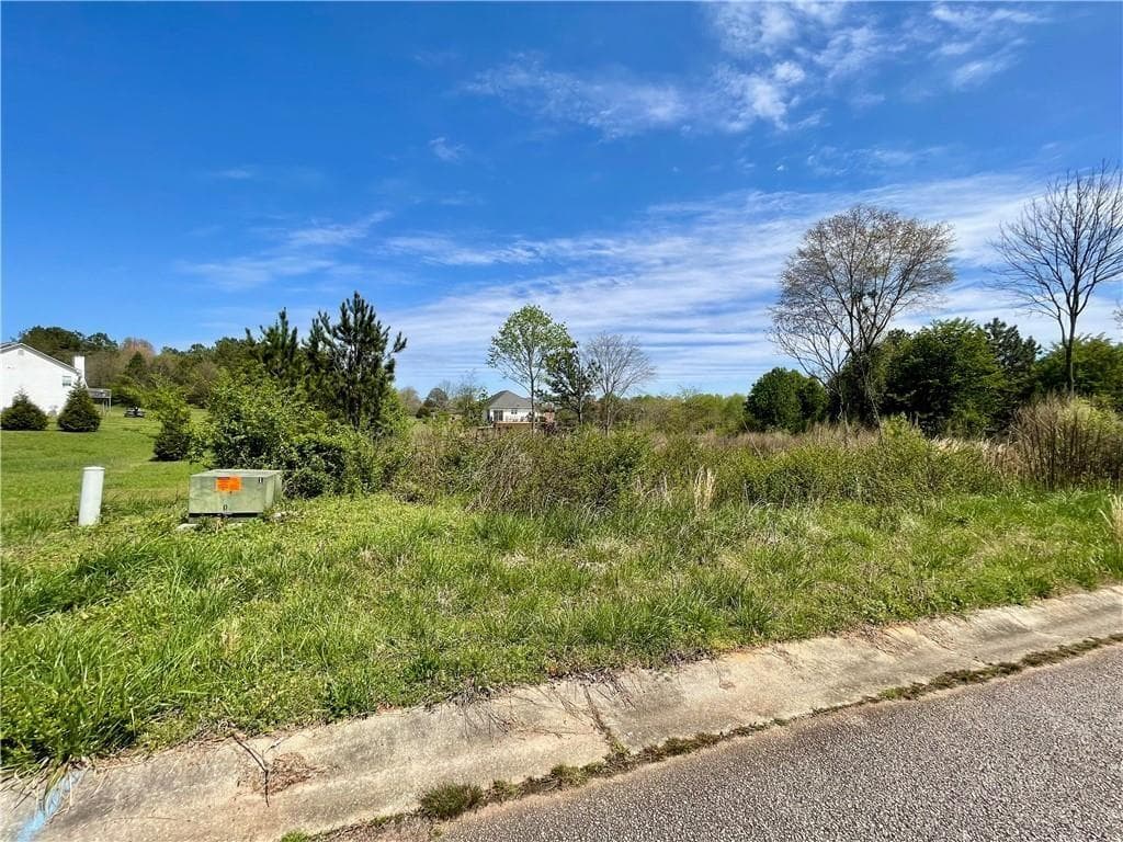 single family residence sold at 34 Boogies Run, Commerce, GA 30529