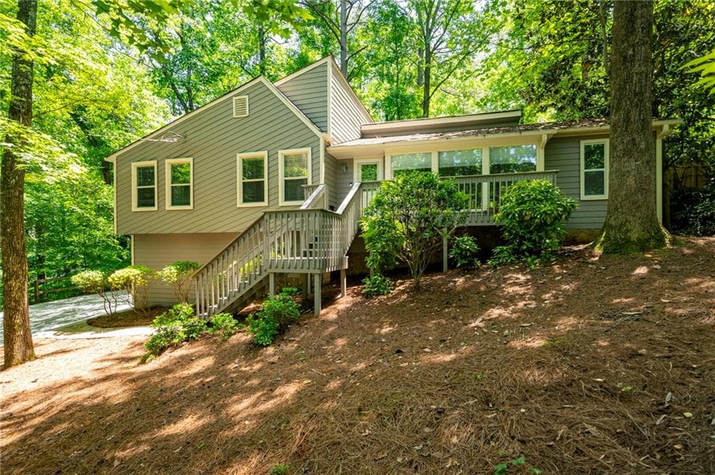 3 bedroom, 2 bathroom, 2,168 sq ft single family residence sold at 148 Bramble Oak Drive, Woodstock, GA 30188