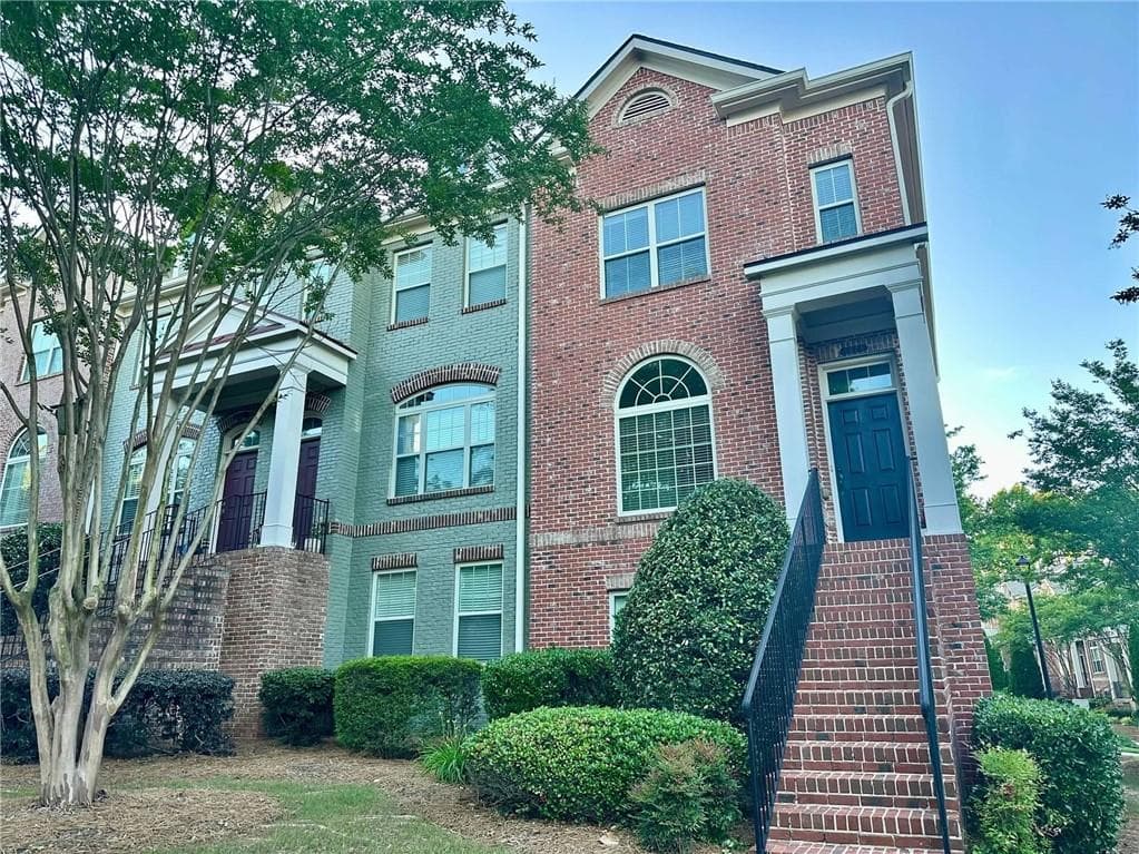 3 bedroom, 4 bathroom, 1,998 sq ft townhouse sold at 4875 Carre Way, Alpharetta, GA 30022