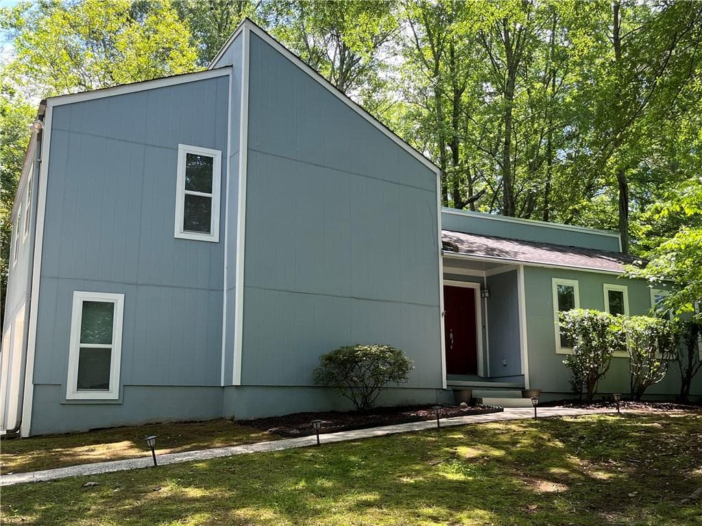 3 bedroom, 2 bathroom, 1,527 sq ft single family residence sold at 3262 Bluff Road, Marietta, GA 30062