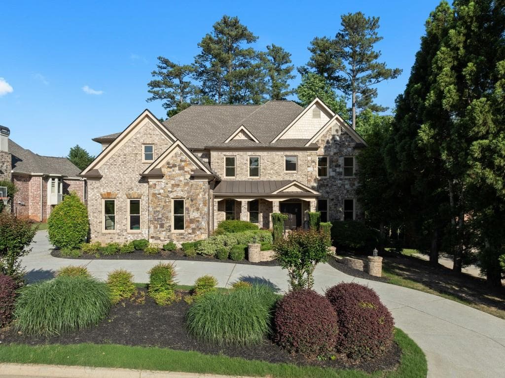 6 bedroom, 5 bathroom single family residence sold at 8805 Merion Drive, Duluth, GA 30097