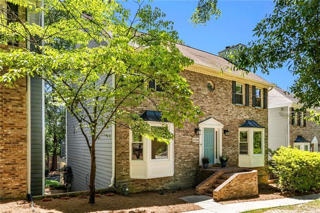 4 bedroom, 4 bathroom, 2,567 sq ft single family residence sold at 2356 Defoors Ferry Road, Atlanta, GA 30318