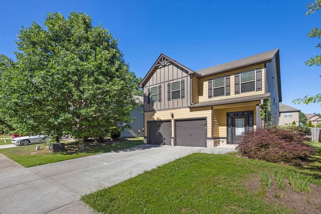 4 bedroom, 3 bathroom, 3,327 sq ft single family residence sold at 4238 Sir Dixon Drive, Fairburn, GA 30213