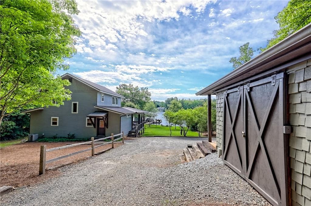 3 bedroom, 3 bathroom single family residence sold at 4610 Murray Cove Road, Tiger, GA 30576