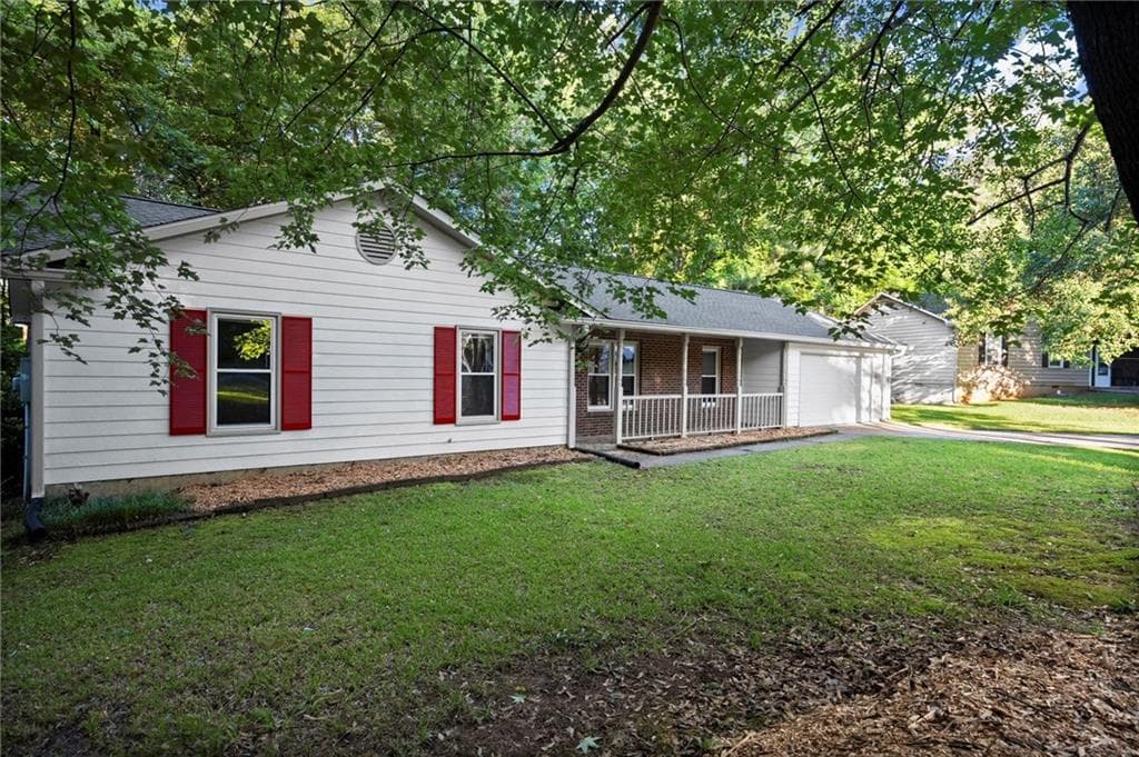 11006 Clearwater Drive, Hampton, GA 30228 — most recent listing photo