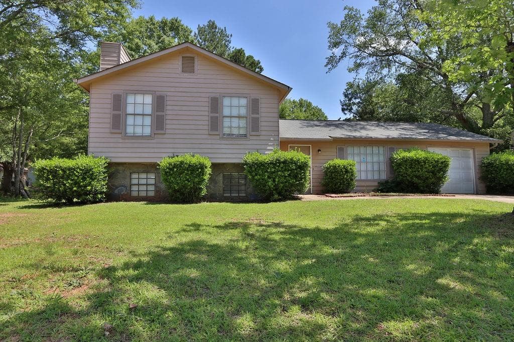 3 bedroom, 2 bathroom, 2,260 sq ft single family residence sold at 3429 Timbercreek Drive, Lawrenceville, GA 30044