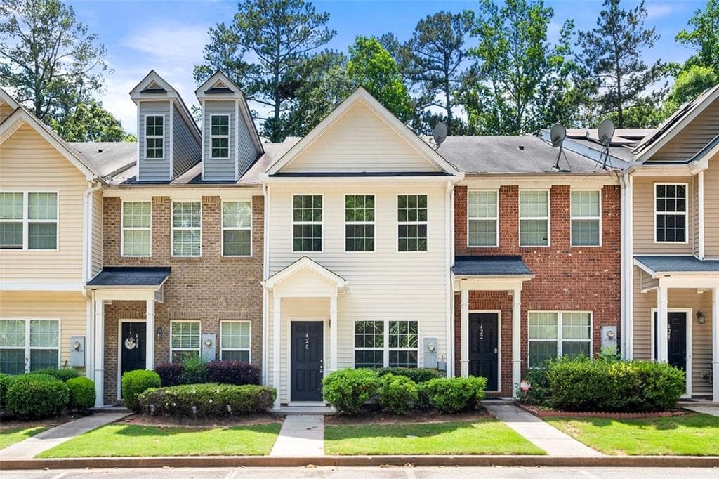420 Berckman Drive, Lilburn, GA 30047 — most recent listing photo
