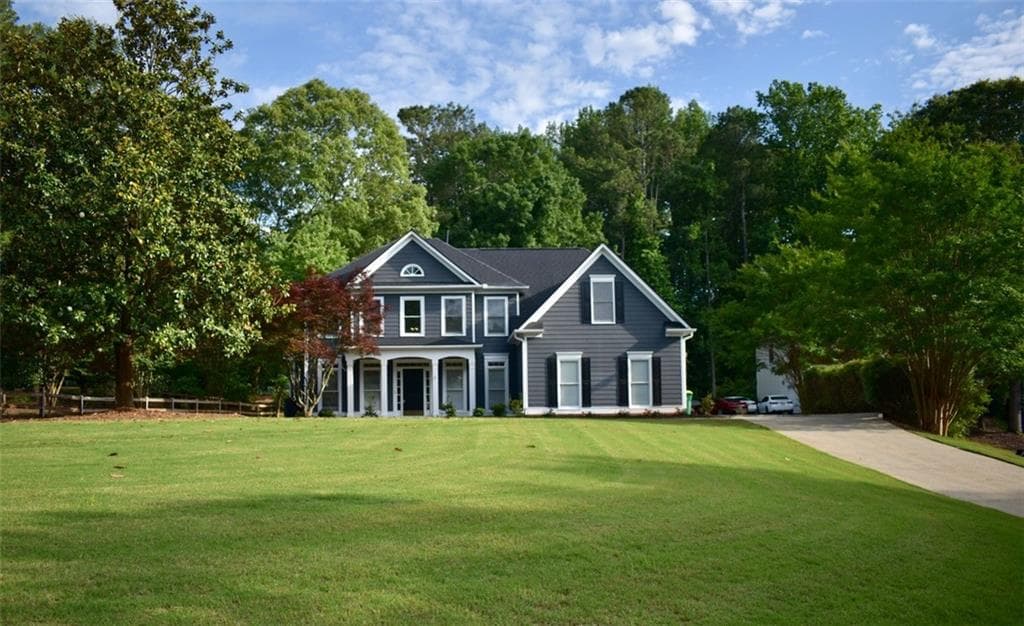 5 bedroom, 3 bathroom single family residence sold at 219 Maple Creek, Woodstock, GA 30188