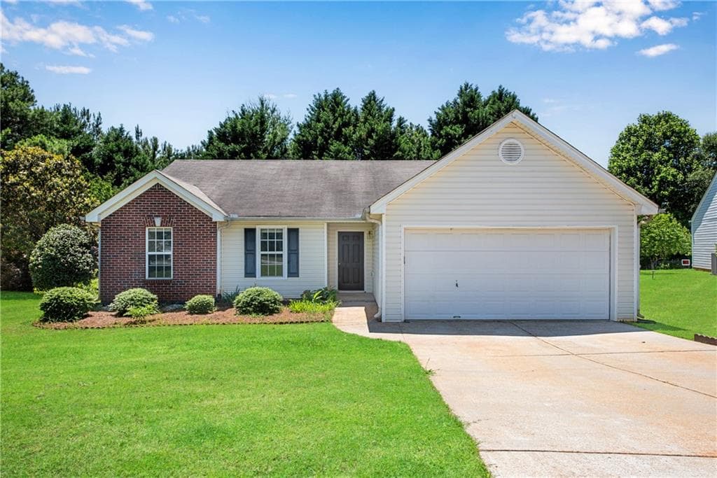3 bedroom, 2 bathroom, 1,383 sq ft single family residence sold at 424 Yellow River Walk, Lawrenceville, GA 30043