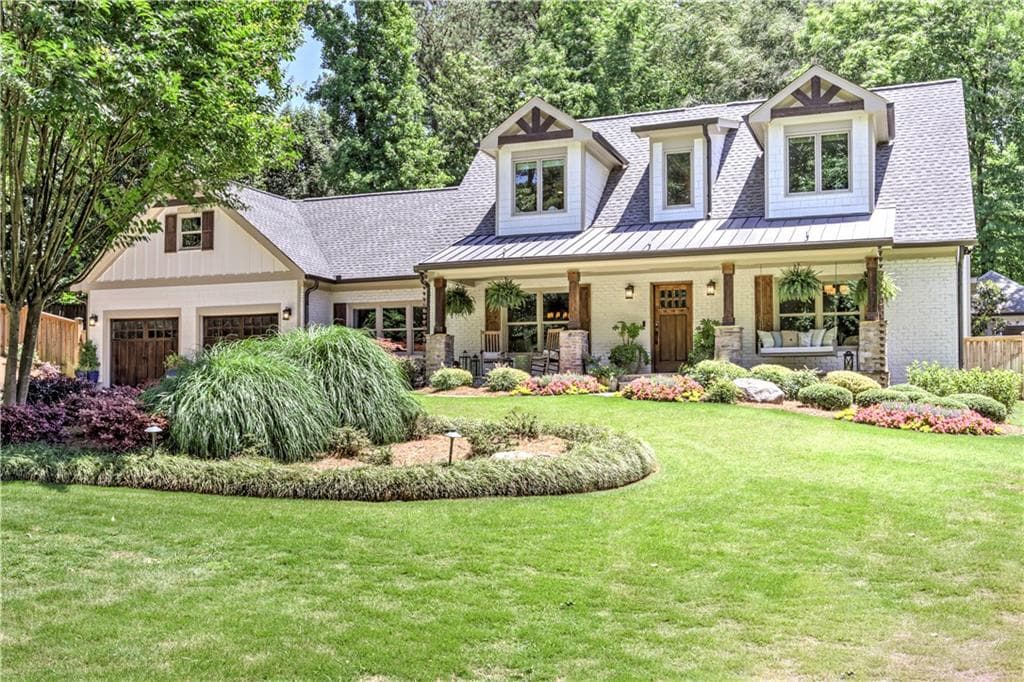 4 bedroom, 5 bathroom, 4,820 sq ft single family residence sold at 125 Foxridge Road, Atlanta, GA 30327