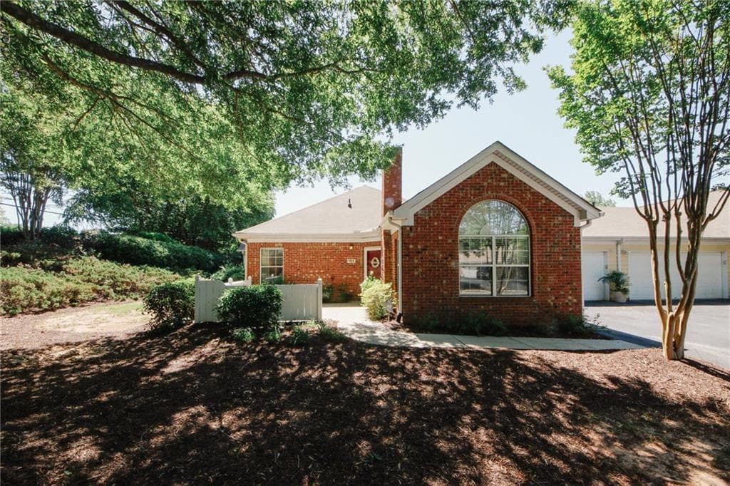 2 bedroom, 2 bathroom, 1,235 sq ft condominium sold at 2191 Rockbridge Road 103, Stone Mountain, GA 30087