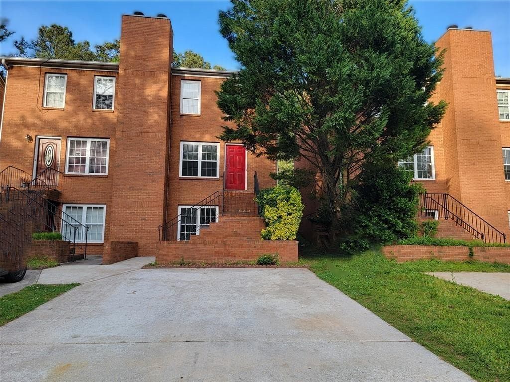 3 bedroom, 4 bathroom, 2,052 sq ft townhouse sold at 115 Davis Mill Court, Lawrenceville, GA 30044
