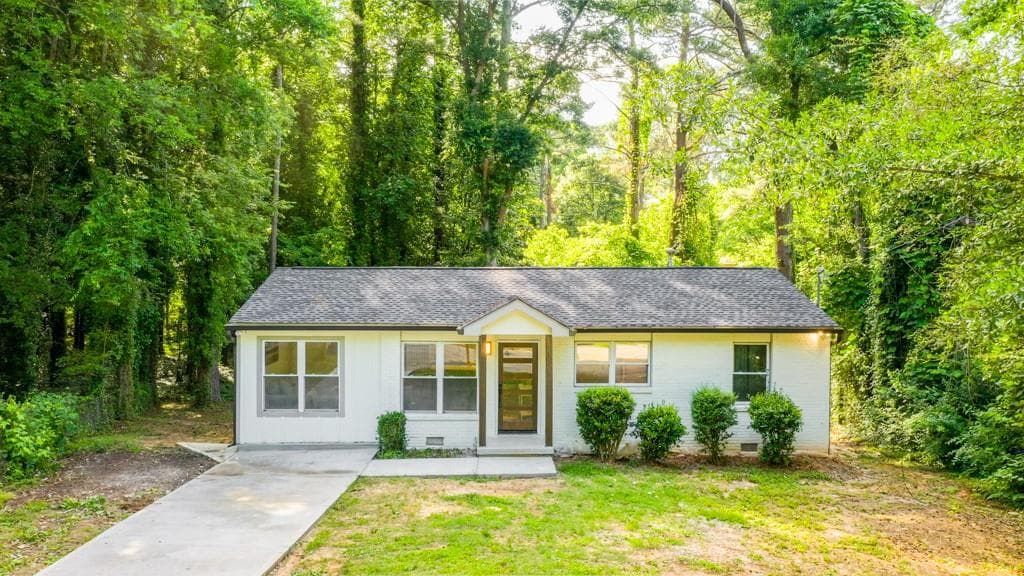 4 bedroom, 2 bathroom, 1,888 sq ft single family residence sold at 398 Baker Circle, Atlanta, GA 30318