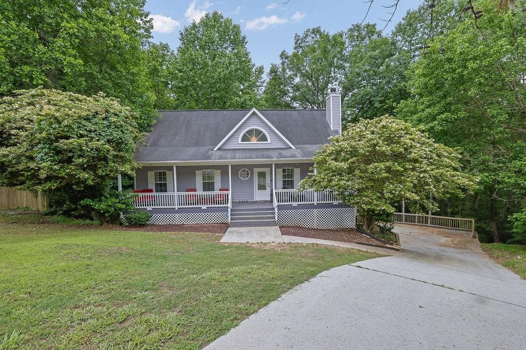 402 Wood Chase Lane, Canton, GA 30114 — most recent listing photo