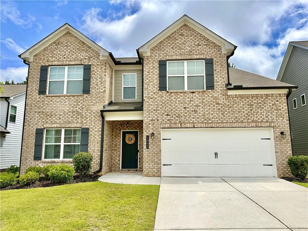 3 bedroom, 3 bathroom, 2,526 sq ft single family residence sold at 1452 Weatherbrook Circle, Lawrenceville, GA 30043