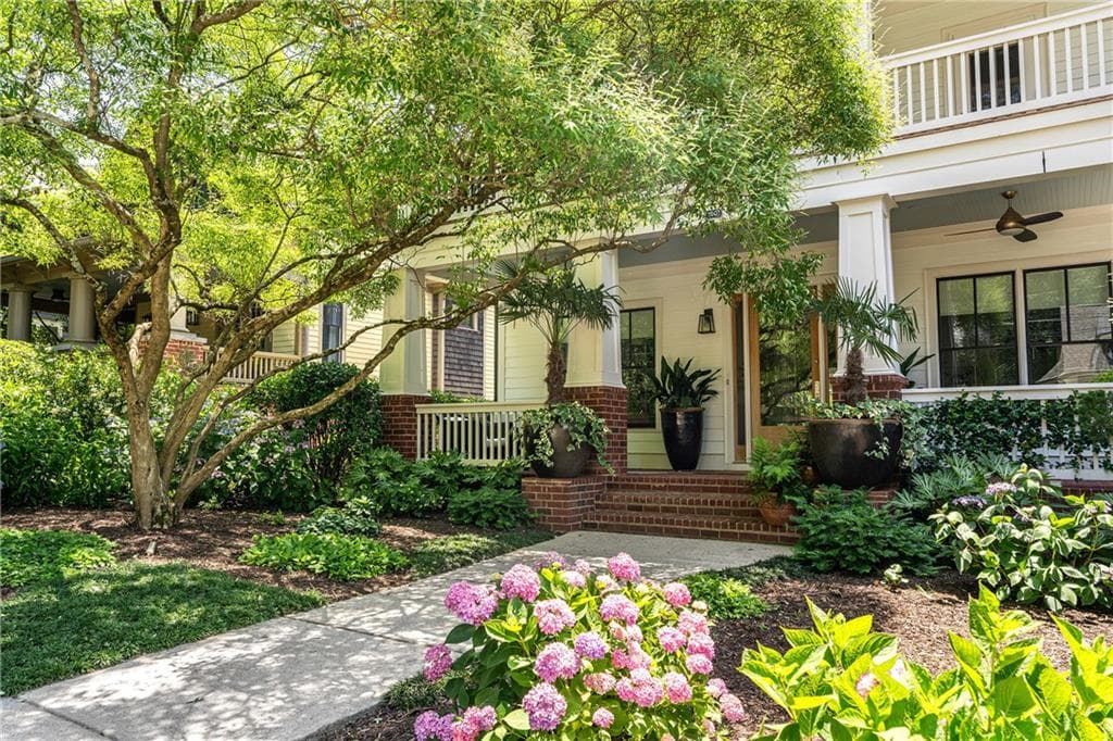 5 bedroom, 6 bathroom, 4,578 sq ft single family residence sold at 1601 Marlbrook Drive, Atlanta, GA 30307