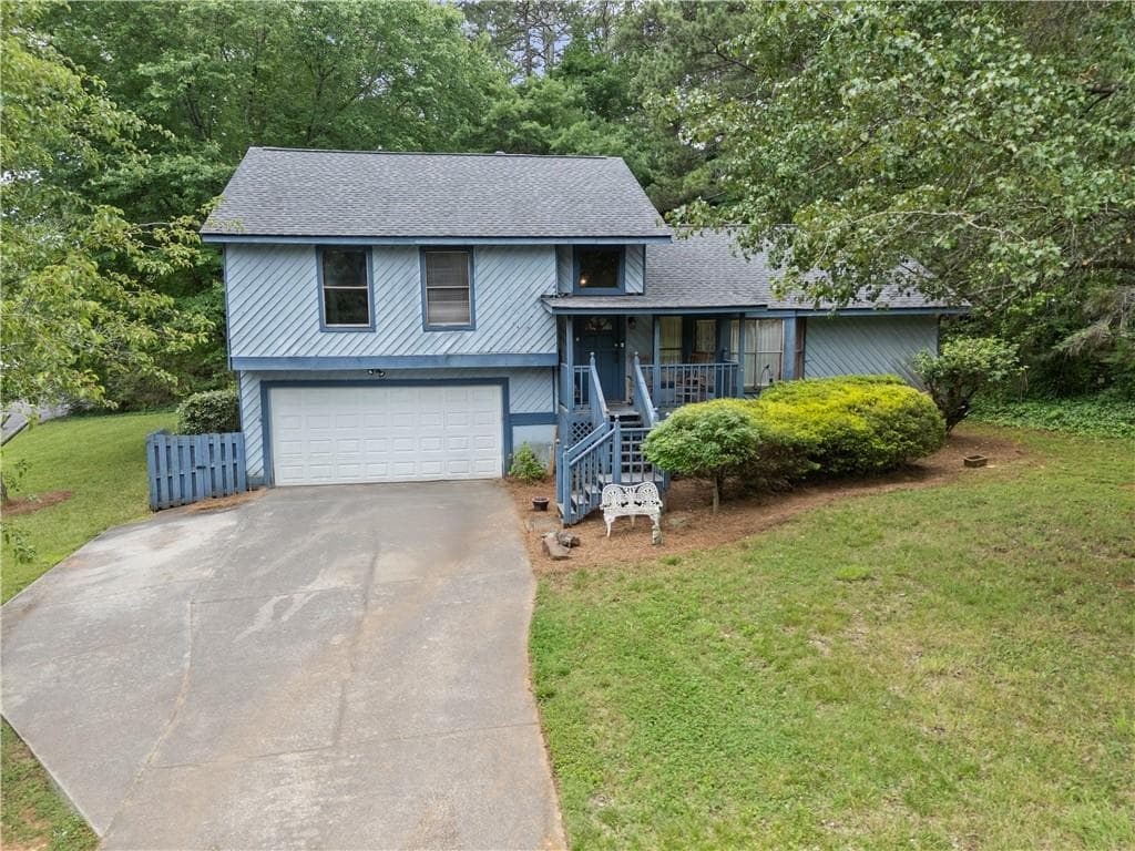 4 bedroom, 3 bathroom, 2,085 sq ft single family residence sold at 9760 Loblolly Lane, Roswell, GA 30075