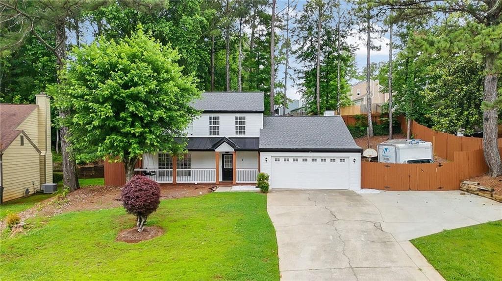 3 bedroom, 3 bathroom, 1,648 sq ft single family residence sold at 2000 Surrey Hill Circle, Lawrenceville, GA 30044