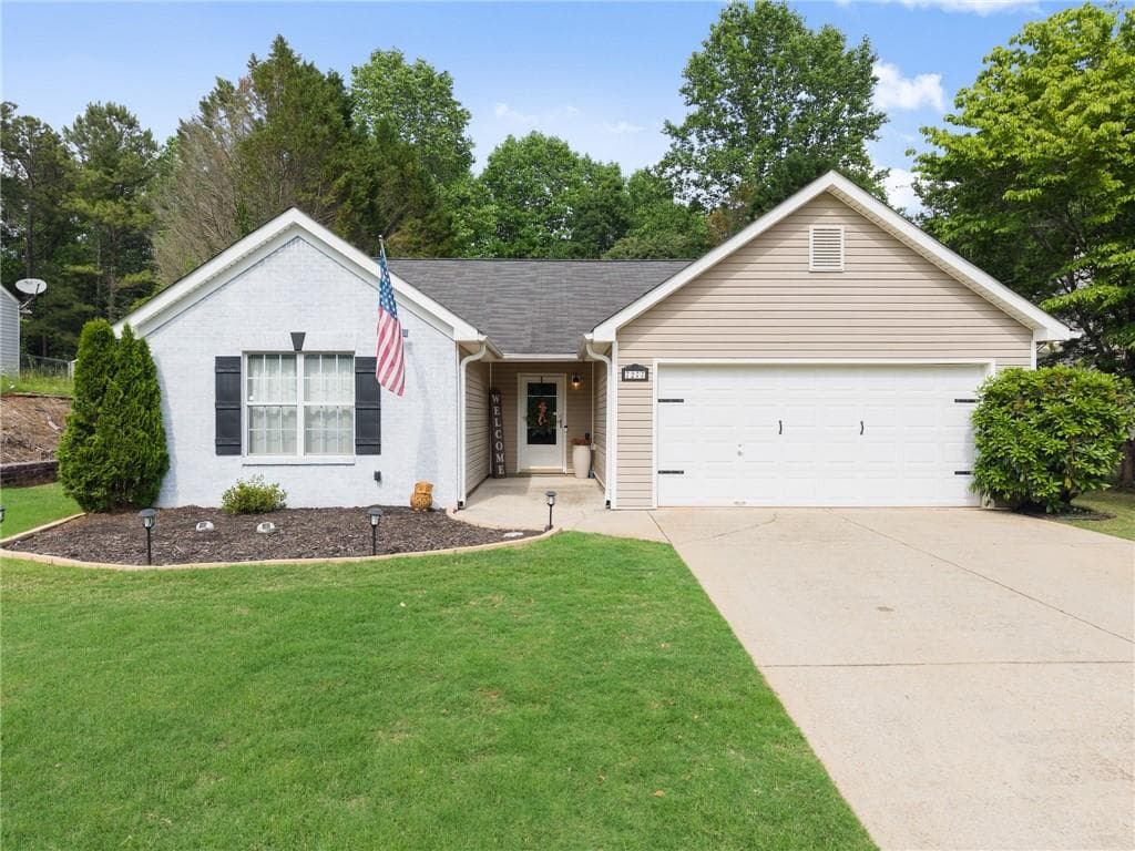 3 bedroom, 2 bathroom, 1,539 sq ft single family residence sold at 7277 Plum Creek Drive, Gainesville, GA 30507
