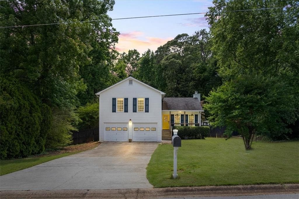 3 bedroom, 2 bathroom, 2,032 sq ft single family residence sold at 4255 Hidden Meadow Circle, Sugar Hill, GA 30518