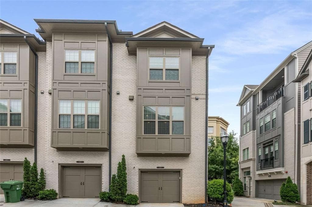2 bedroom, 3 bathroom, 1,440 sq ft townhouse sold at 635 Broadview Place, Atlanta, GA 30324