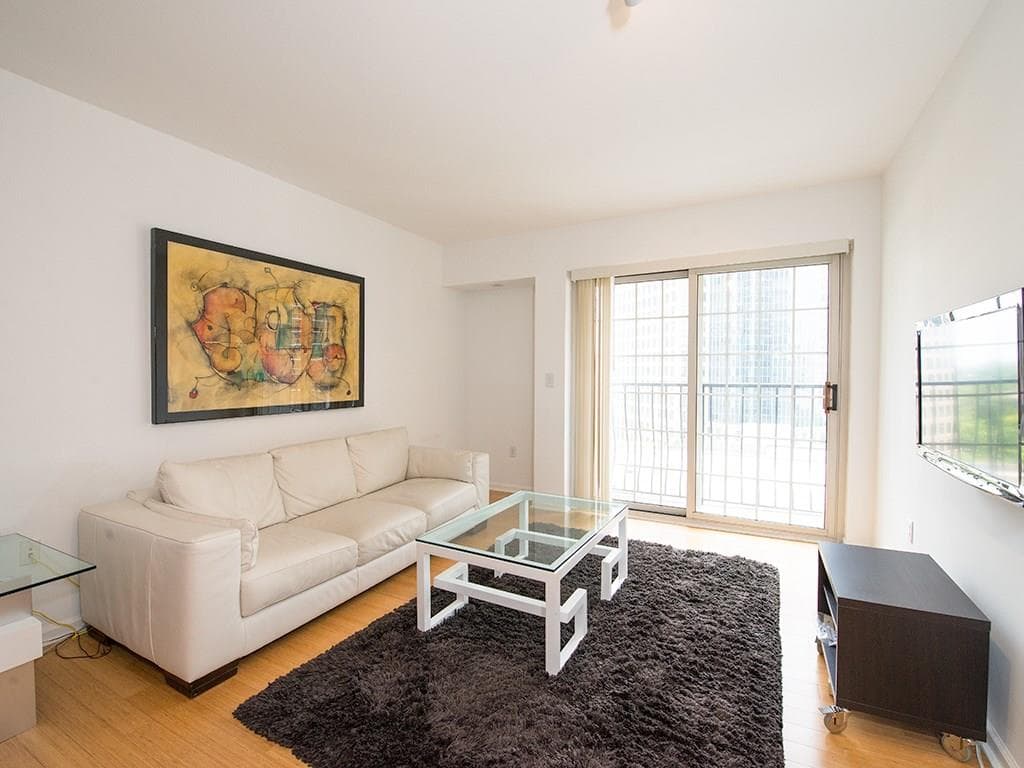 1 bedroom, 1 bathroom, 750 sq ft condominium sold at 199 14th Street 1209, Atlanta, GA 30309