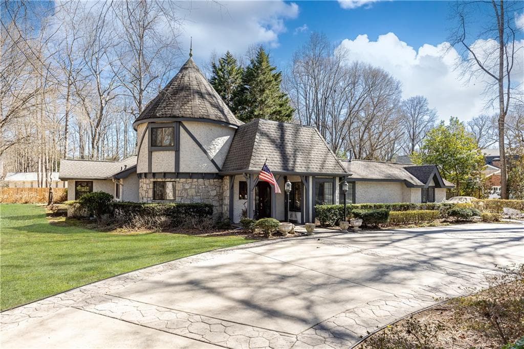 4210 Gatewood Lane, Peachtree Corners, GA 30097 — most recent listing photo