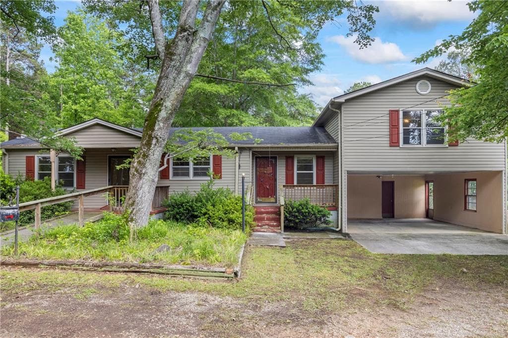 3 bedroom, 2 bathroom single family residence sold at 1004 Homer Road, Commerce, GA 30529