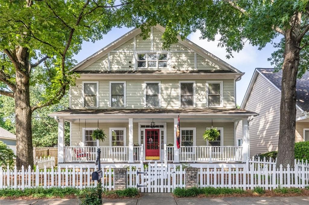 3 bedroom, 3 bathroom, 2,948 sq ft single family residence sold at 2092 Wood Trail, Atlanta, GA 30318