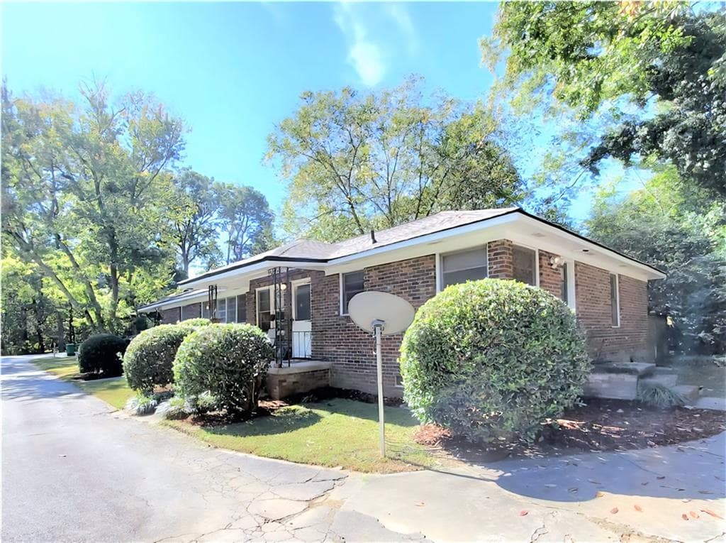 duplex sold at 3138 Caldwell Road, Brookhaven, GA 30319