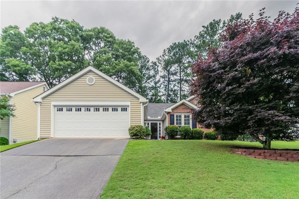 3 bedroom, 2 bathroom, 1,763 sq ft single family residence sold at 1115 Hunters Creek Court, Lawrenceville, GA 30043