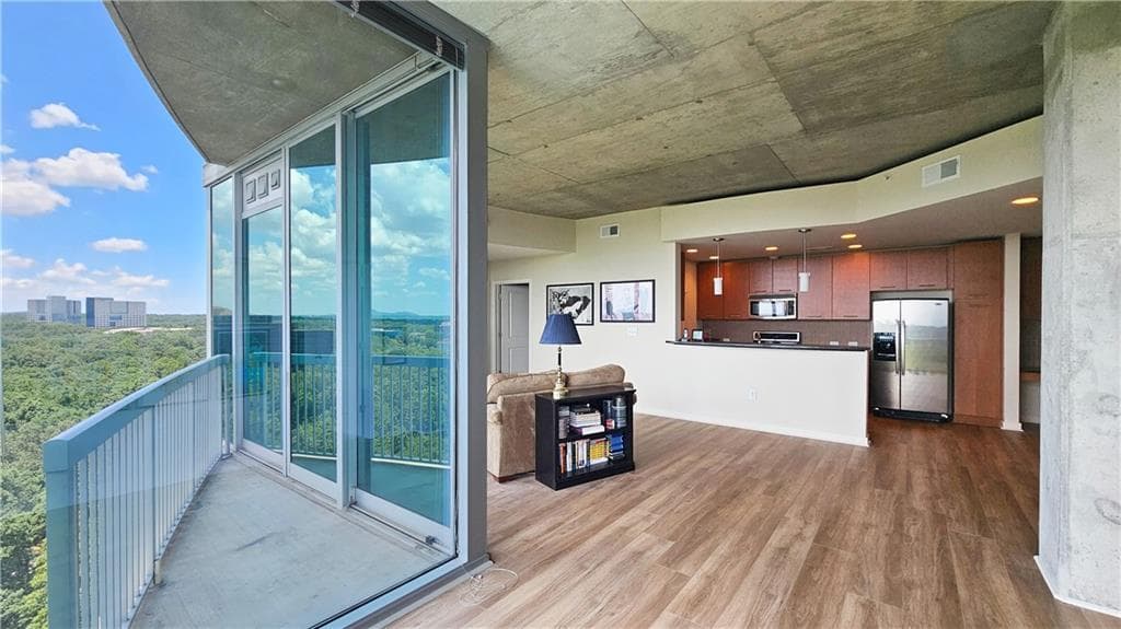 2 bedroom, 2 bathroom, 1,368 sq ft condominium sold at 3300 Windy Ridge Parkway 1121, Atlanta, GA 30339
