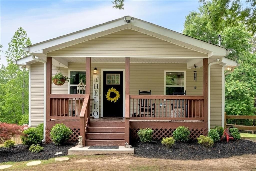 3 bedroom, 2 bathroom single family residence sold at 428 Hulseytown Road, Dallas, GA 30157